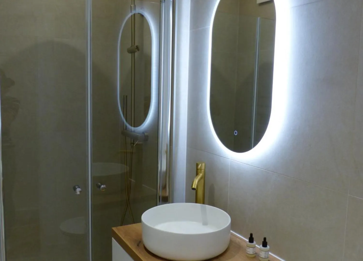 Beautiful Paris Flat At Canal St-Martin Apartment France